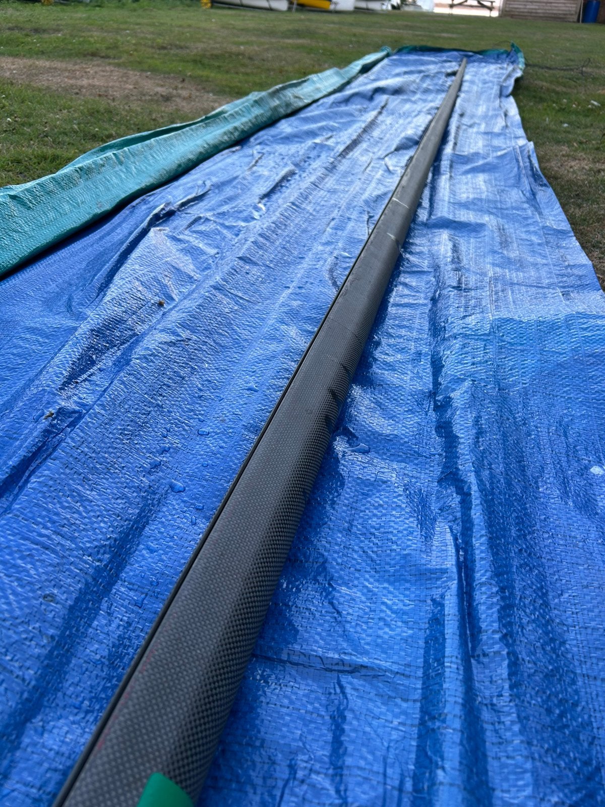Carbon finnjol mast en laminaat zeil, Watersport en Boten, Ophalen, Gebruikt, Minder dan 15 m²