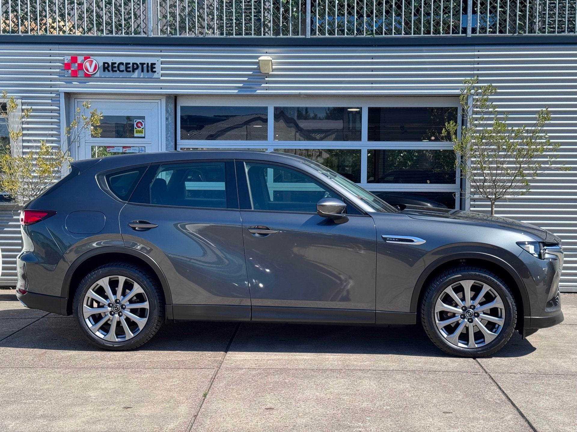 Mazda CX-60 2.5 e-SkyActiv PHEV Exclusive-Line / Plug-In / A, Auto's, Mazda, Automaat, Dealer onderhouden, Gebruikt, Euro 6