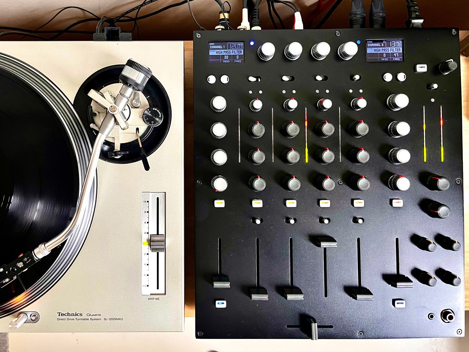 Ecler Evo 4 (4 channel dj mixer + fx & midi), Ophalen of Verzenden, Zo goed als nieuw, Minder dan 5 kanalen