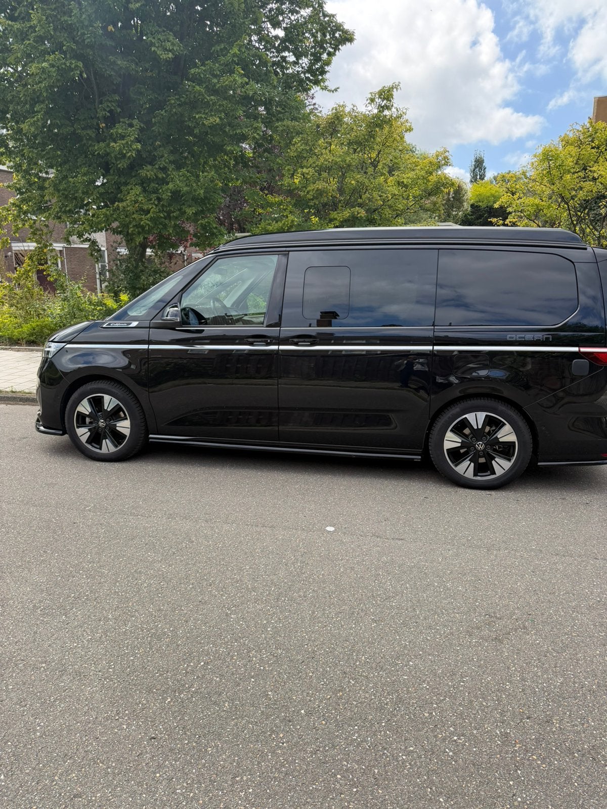 ZZP of Ondernemer Volkswagen California 1.5 130KW 2025 Zwart, Automaat, Buscamper of Camperbus, Volkswagen, Koelkast