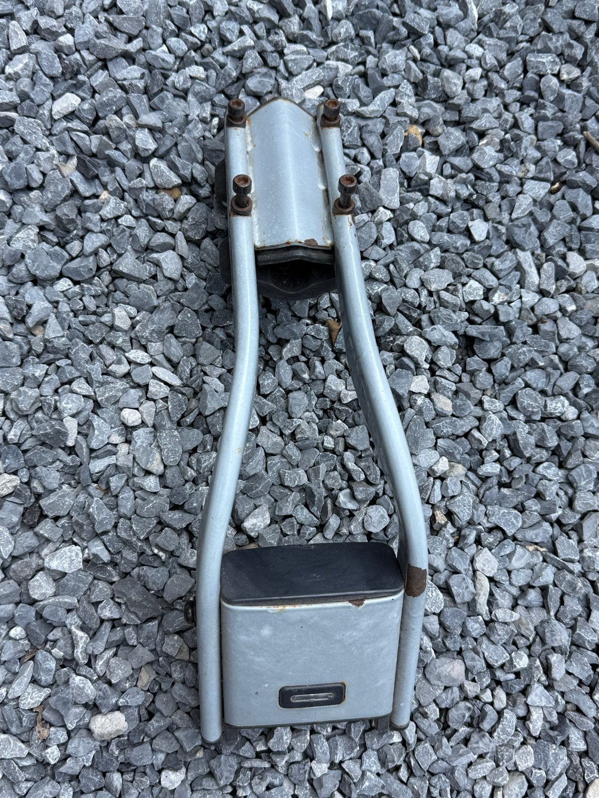 Framebevestiging voor Yepp fietsstoeltje (elektrische fiets), Fietsen en Brommers, Fietsaccessoires | Fietsstoeltjes, Ophalen