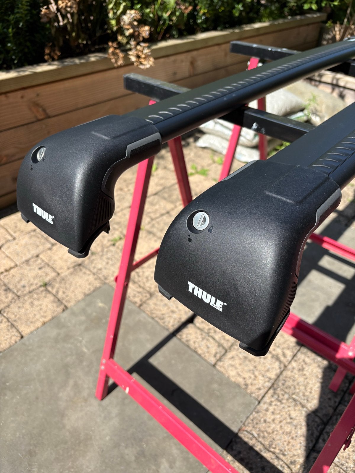 Thule Wingbar Edge Zwart VW Passat Variant 2014-2024, Auto diversen, Dakdragers, Zo goed als nieuw, Ophalen