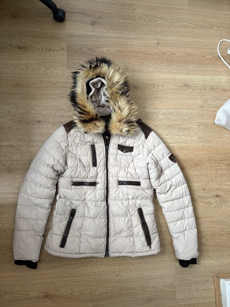 Winterjas beige maat 44, Kleding | Dames, Overige kleuren, Maat 42/44 (L), Ophalen of Verzenden, Froccella