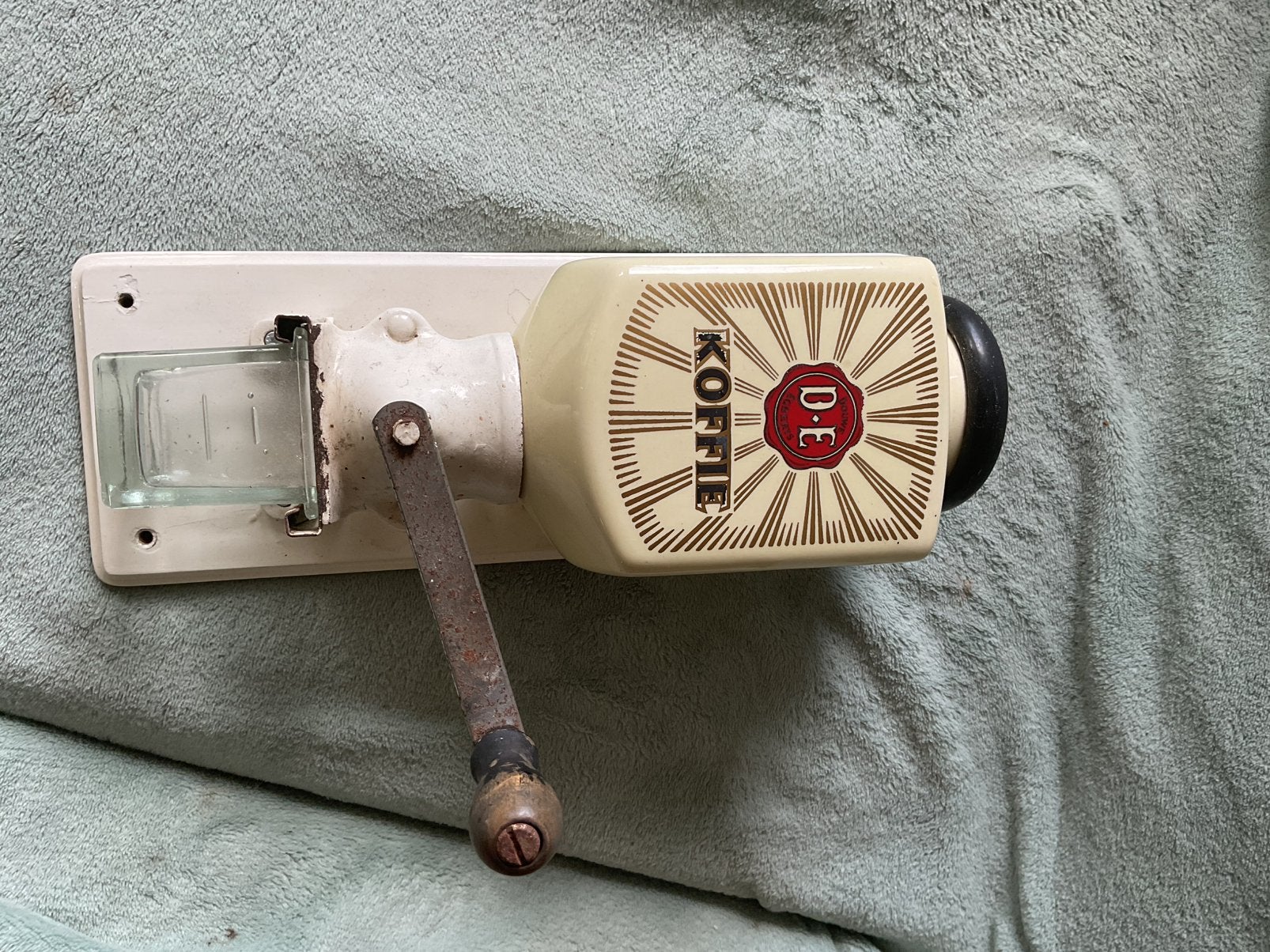 Vintage DE Koffie handkoffiemolen - wandmodel, Ophalen, Gebruikt, Overige modellen, Koffiebonen