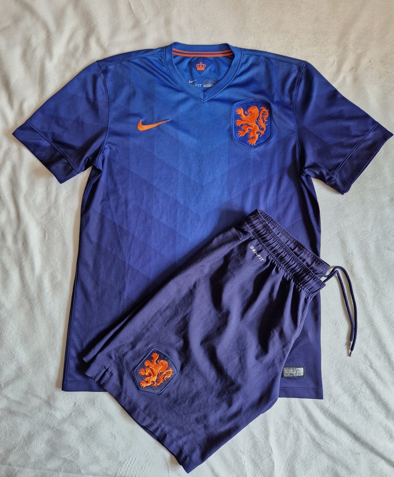 Nederlands elftal tenue 2014 M KNVB Oranje shirt broekje, Nike, Ophalen of Verzenden, Voetbal, Gedragen
