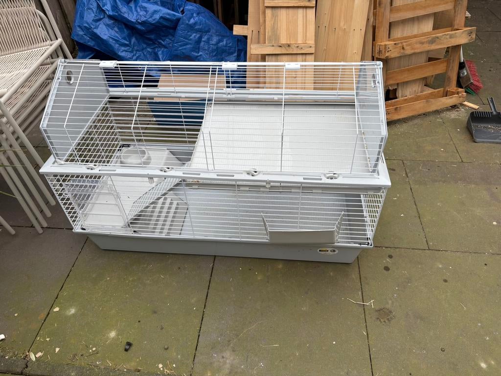 Konijnenhok te koop 2 maanden oud, Dieren en Toebehoren, Knaagdieren en Konijnen | Hokken en Kooien, Minder dan 60 cm, 110 cm of meer