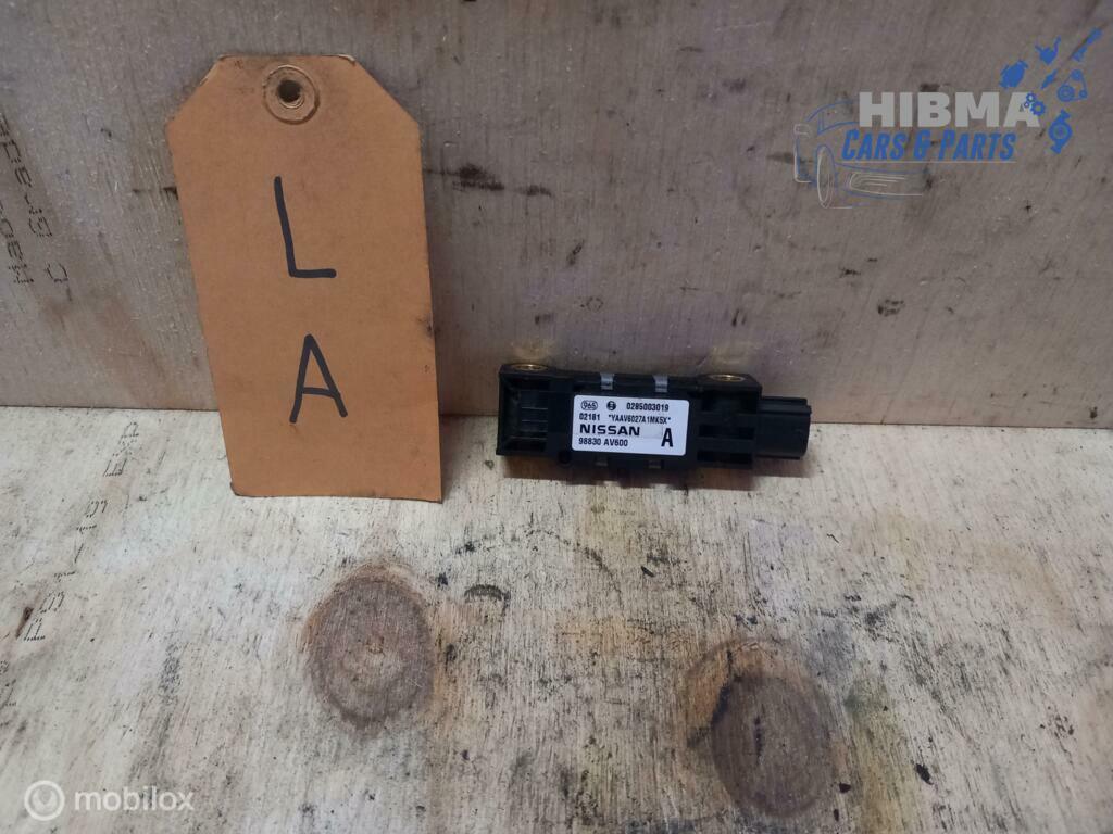Nissan Primera III Crashsensor Links Achter 98830AV600 02-09, Ophalen of Verzenden, Gebruikt