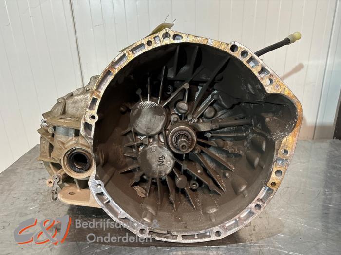 Versnellingsbak van een Renault Trafic, Gebruikt, -, Renault, -