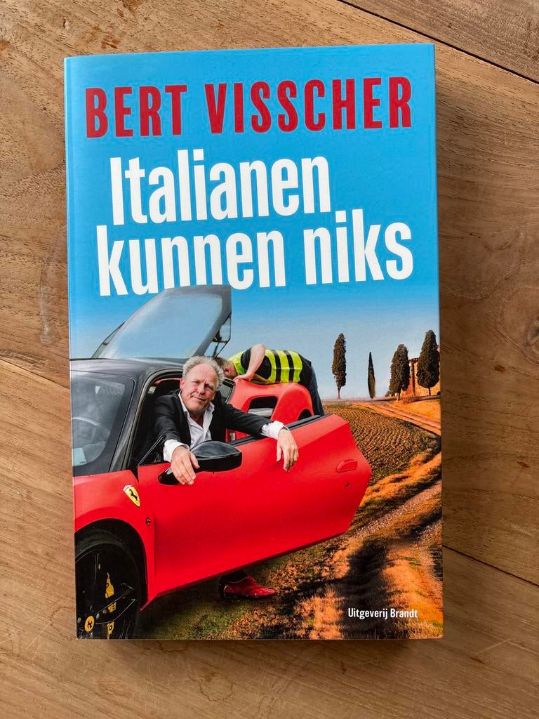 Italianen kunnen niks - Bert Visscher, Ophalen of Verzenden, Zo goed als nieuw, Anekdotes en Observaties