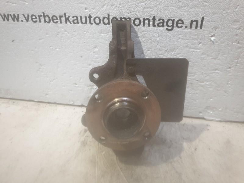 Wielnaaf Links Voor Audi 80 (B4) (1991-09/1994-12), Gebruikt, Auto-Union-Straße  1, Ingolstadt 85057, , Duitsland, Info@audi.de