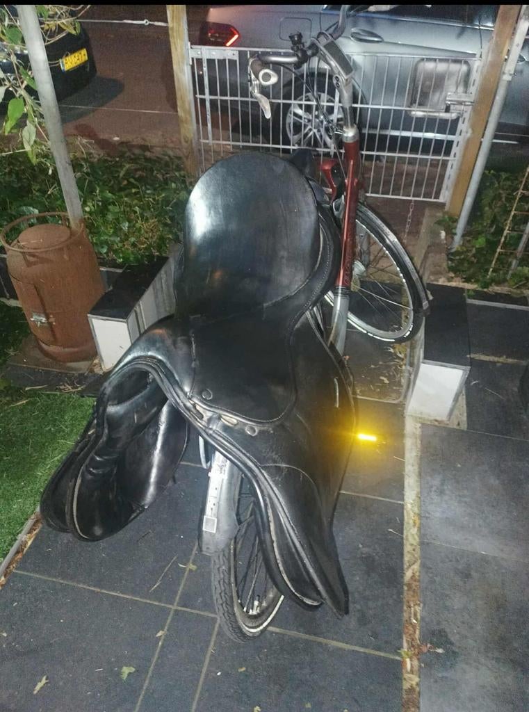 Zo goed als nieuwe daaleman veelzijdigheid dressuurzadel, Dieren en Toebehoren, Paarden en Pony's | Zadels, Ophalen of Verzenden
