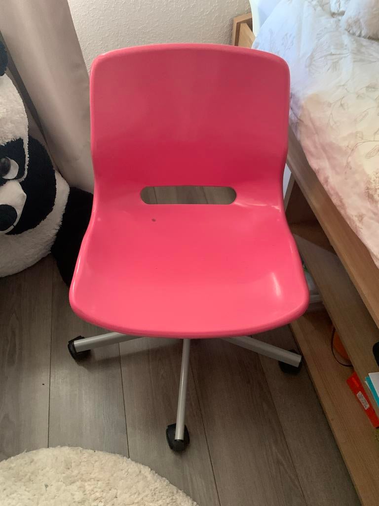 Ikea kinderbureaustoel - roze, Huis en Inrichting, Bureaustoelen, Ophalen, Gebruikt, Roze, Bureaustoel