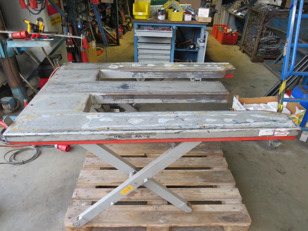 heftafel schaarheftafel werktafel elektrisch hydraulisch, Doe-het-zelf en Verbouw, Werkbanken, Ophalen, Gebruikt, 120 tot 170 cm
