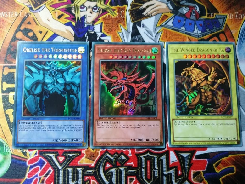 Egyptian God Set - Ultra Rare LC01 Limited Edition - YGO, Ophalen of Verzenden, Zo goed als nieuw, Meerdere kaarten, Foil