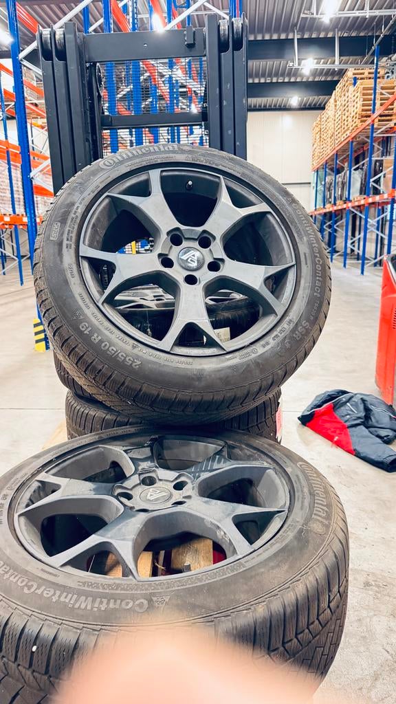 Winterbanden set BMW X5 F15 (2013-2018), Auto-onderdelen, Banden en Velgen, Gebruikt, Banden en Velgen, Winterbanden, Terreinwagen