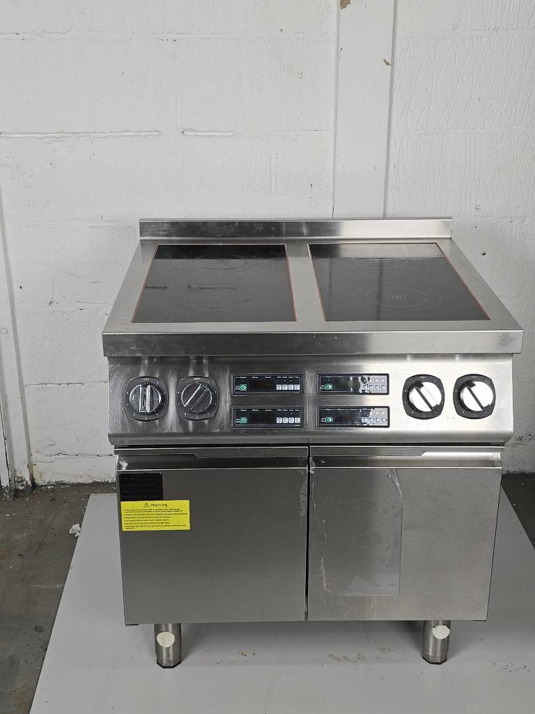 Inductie fornuis 4 pits ( Nieuw , kras op de achterkant, ), Ophalen, Nieuw zonder verpakking, Fornuis, Frituur en Grillen