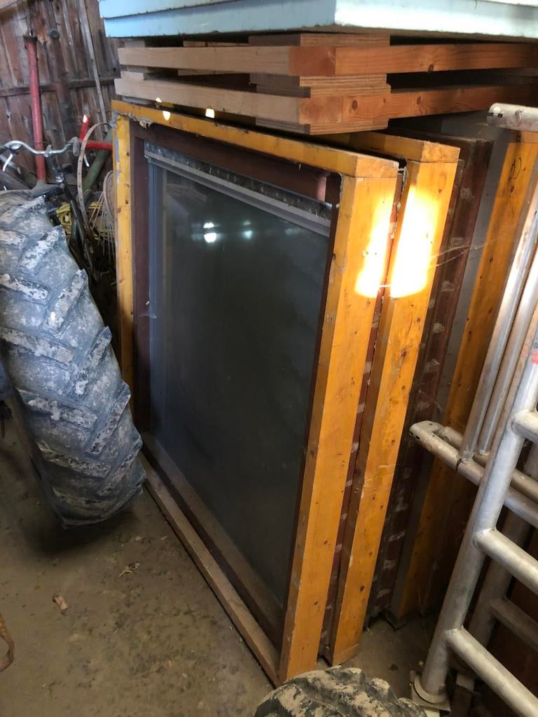Merbau kozijnen., Raamkozijn, Zo goed als nieuw, Inclusief glas, 75 tot 150 cm