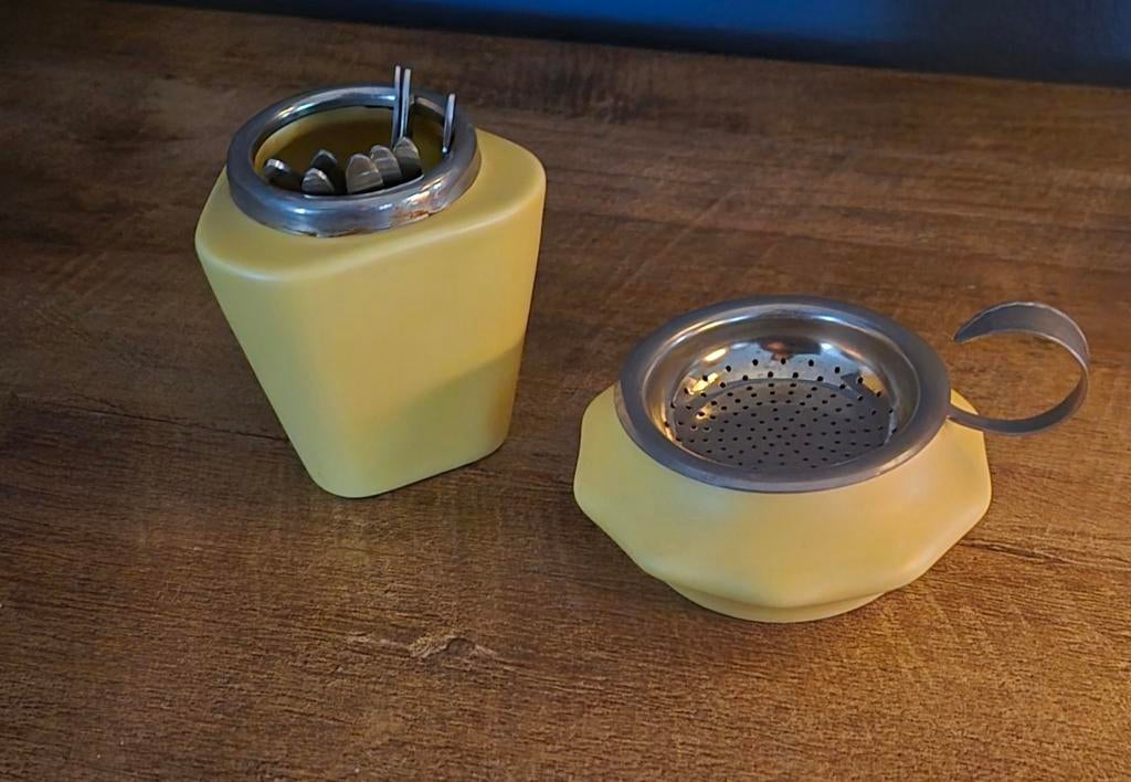 Theezeefje en potje met kleine lepeltjes, Antiek en Kunst, Ophalen of Verzenden