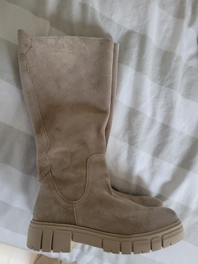 Hoge laarzen 37, Kleding | Dames, Schoenen, Hoge laarzen, Beige, Ophalen of Verzenden, Zo goed als nieuw
