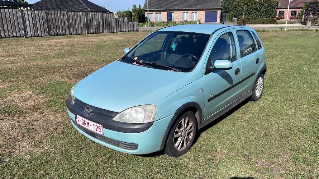 opel corsa 1.2 sport , 2001, Voorwielaandrijving, Stof, 4 cilinders, Handgeschakeld