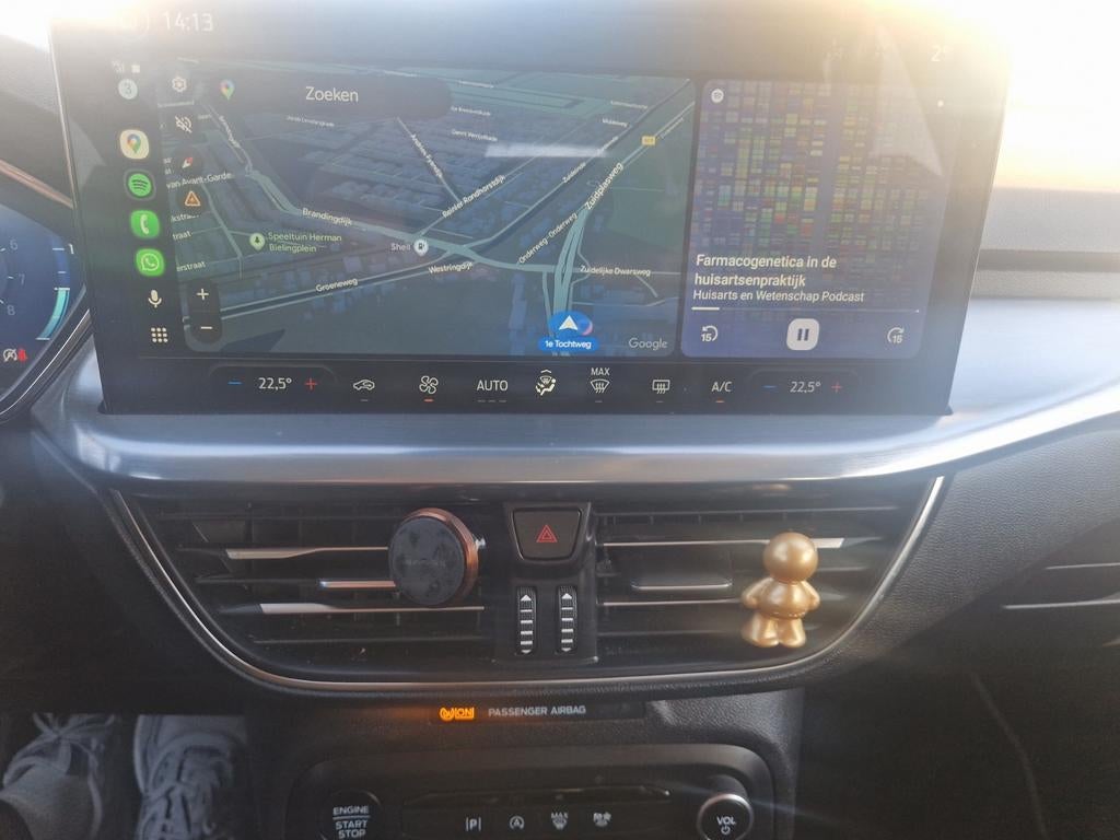 Foto 14 van Ford Focus 1.0 Ecoboost Hybrid  NOV 2022 CARPLAY DRAADLOOS