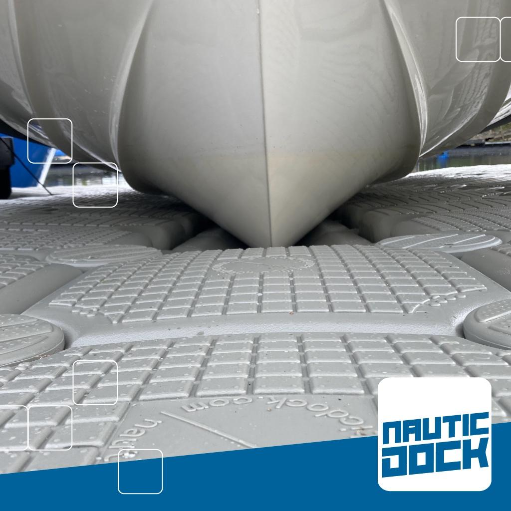 Bootlift 2,5 x 6,0 meter | NauticDock Drive on Dok Droogdok, Watersport en Boten, Onderhoud en Reparatie, Info@nauticnederland.nl