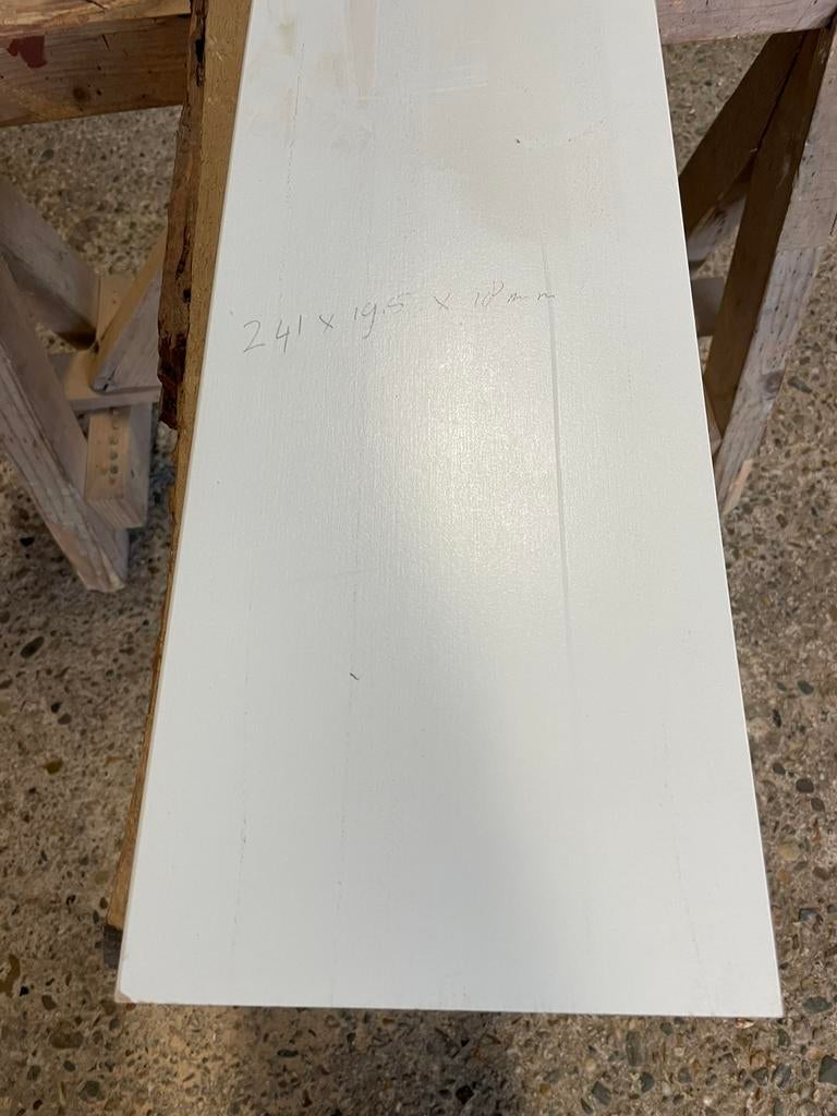 Met plinten vanaf €5.- per stuk  241 cm lang mat wit, Ophalen, Nieuw, Mdf, 200 tot 250 cm
