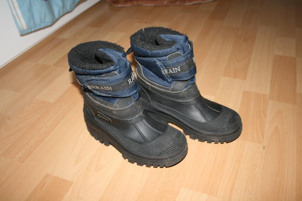sneeuwlaarzen / sneeuwschoenen kind (maat 36), Gebruikt, Jongen of Meisje, Ophalen of Verzenden, Laarzen
