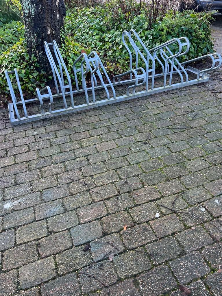 Dubbelzijdige fietsenrekken voor (ATB’s) €12 per fietsplek, Fietsen en Brommers, Fietsaccessoires | Fietsenrekken, Ophalen of Verzenden