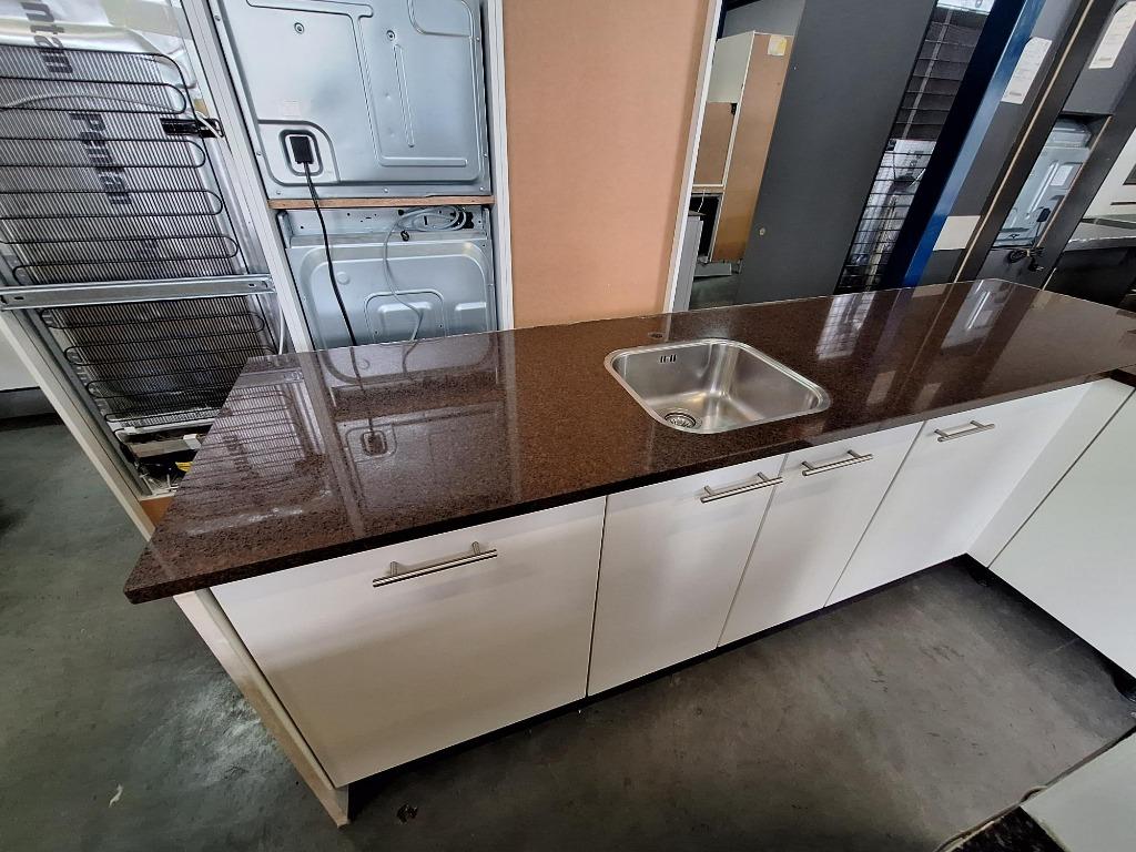 Complete keuken Compleet met APP 120Keukens op voorraad 2737, Wit, Hoekkeuken, Ophalen of Verzenden, Zo goed als nieuw