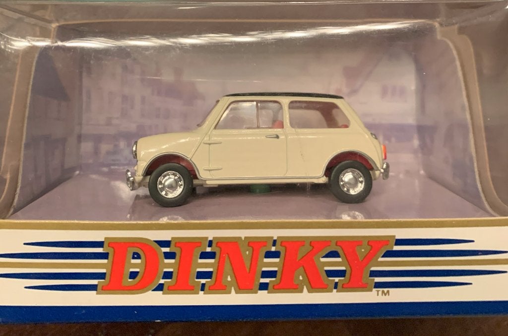 Te koop zeldzame modelauto mini cooper s 1964, dinky toys, Ophalen of Verzenden, Nieuw, Auto's
