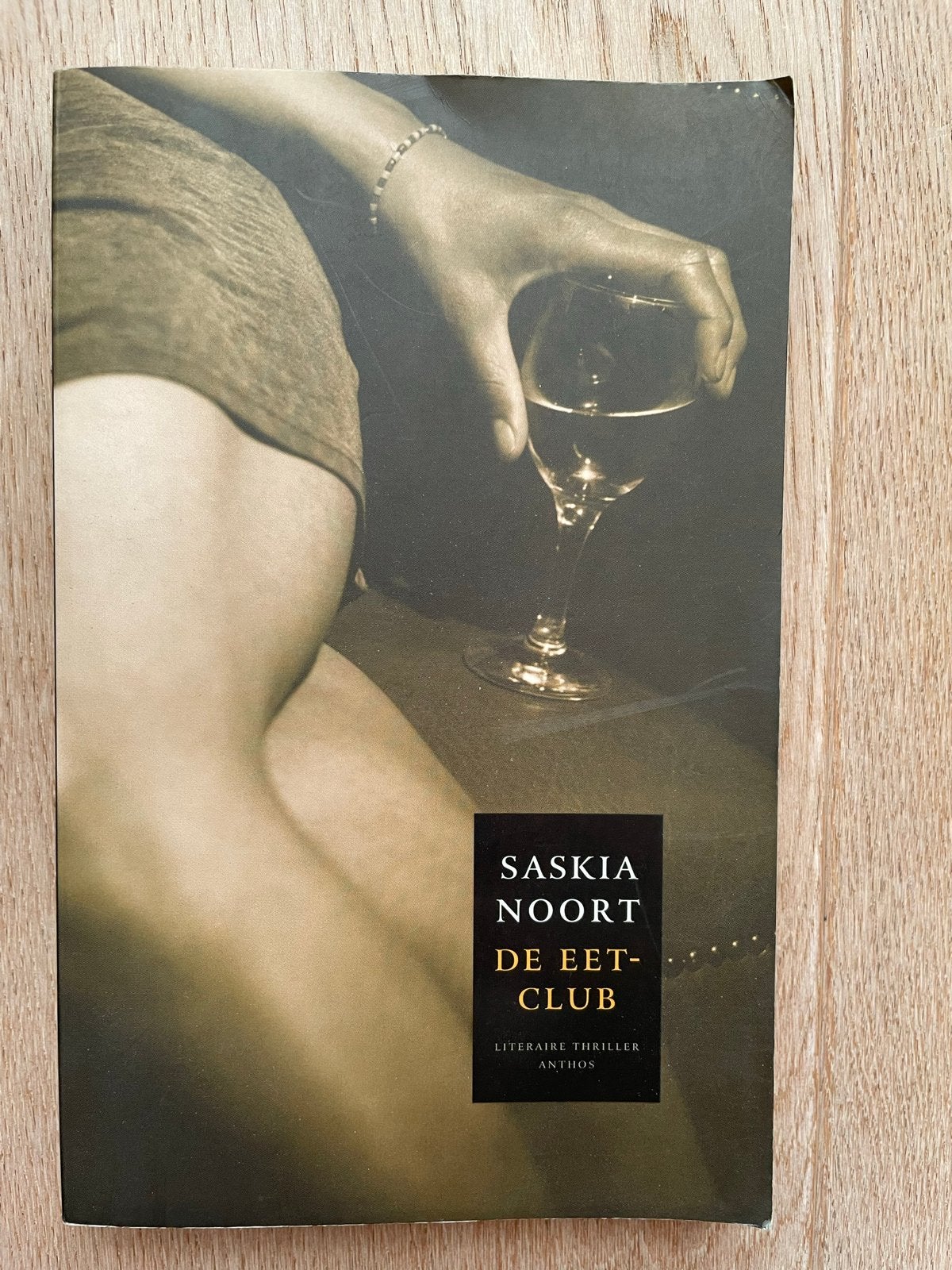 Saskia Noort - De Eetclub ISBN 9789041408334, Ophalen of Verzenden, Zo goed als nieuw, Nederland