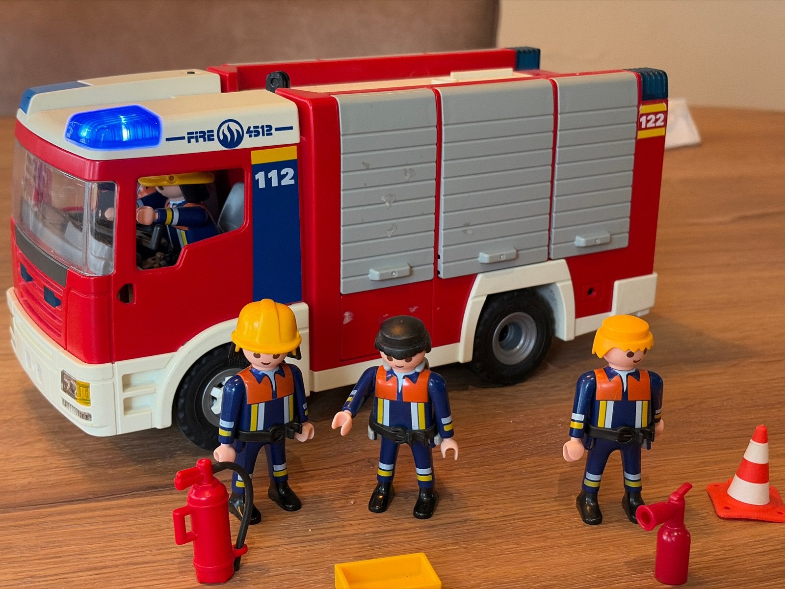 Playmobil Brandweerwagen met Brandweerlieden en Accessoires, Complete set, Voertuig, Ophalen of Verzenden, Zo goed als nieuw
