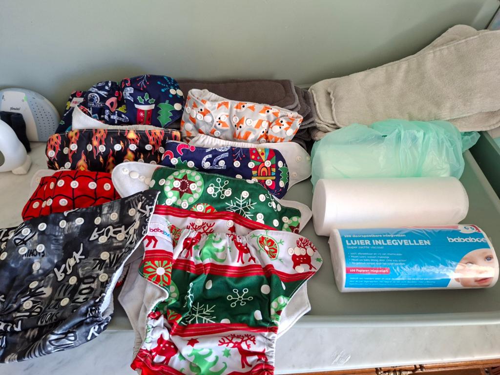 Grote set wasbare luiers met accessoires, Ophalen of Verzenden, Gebruikt