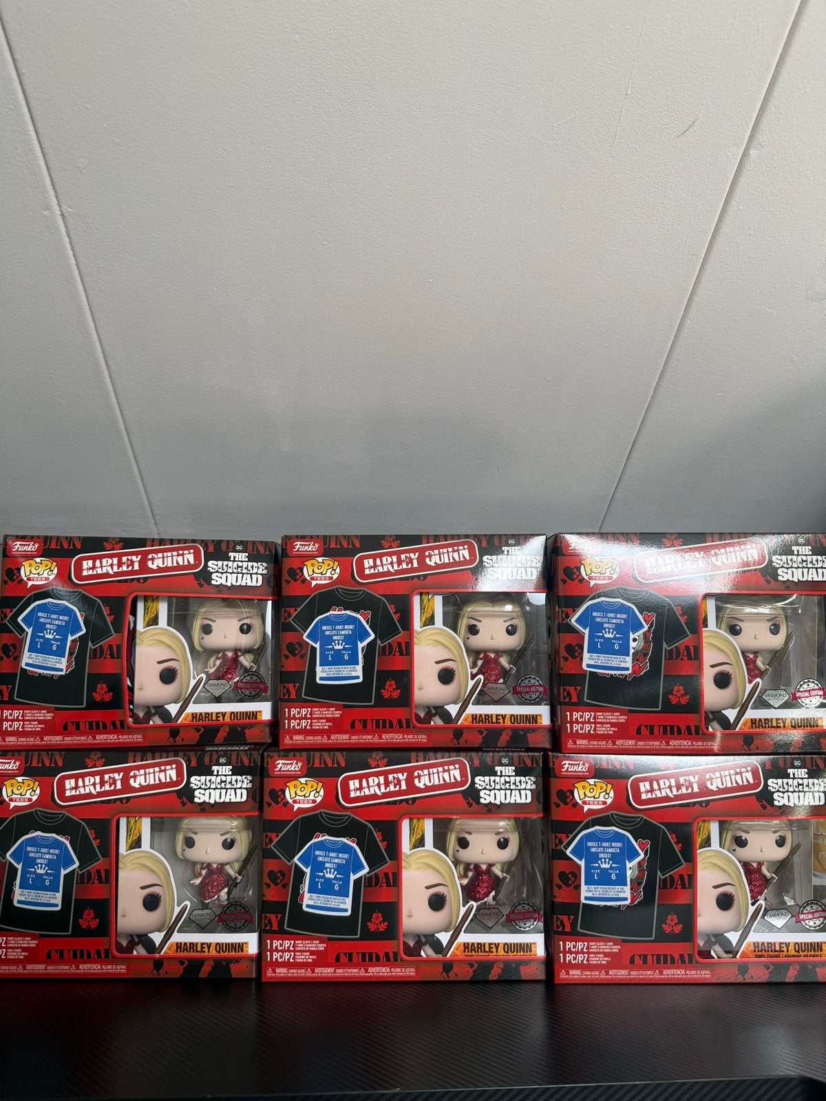 Harley Quinn Funko Pop Collector Box met T-shirt, Ophalen of Verzenden, Nieuw