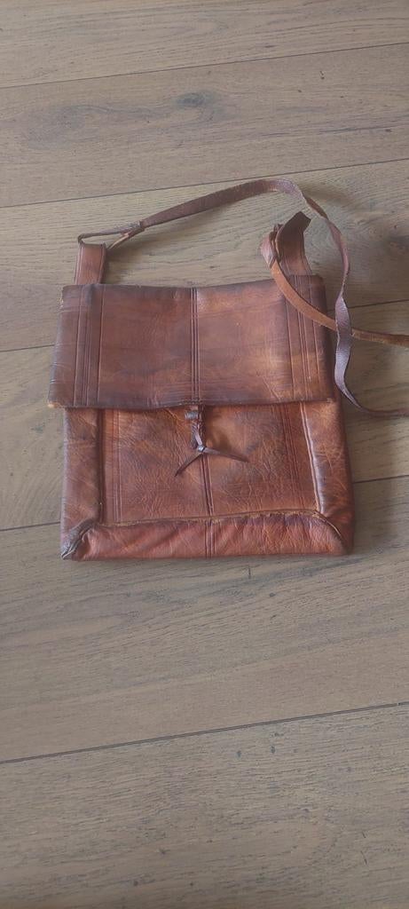 Vintage marokkaanse leren tas, Sieraden, Tassen en Uiterlijk, Tassen | Damestassen, Ophalen of Verzenden, Gebruikt, Bruin, Handtas