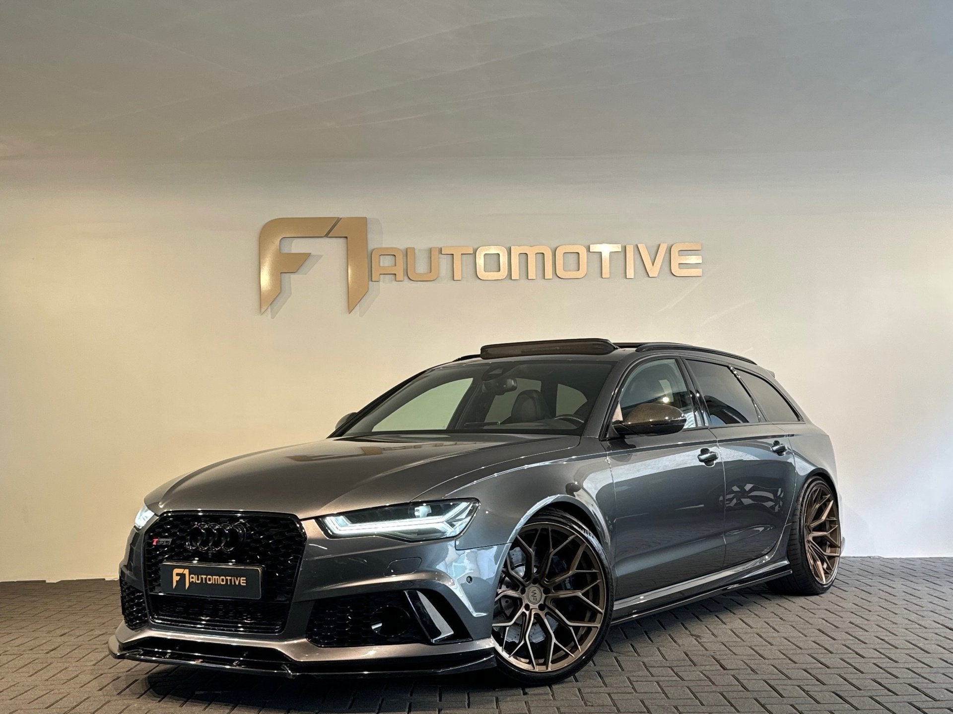Audi RS6 Avant 4.0 TFSI quattro Pro Line+ Pano|Carbon|HuD, Auto's, Audi, Automaat, Gebruikt, 3993 cc, 561 pk