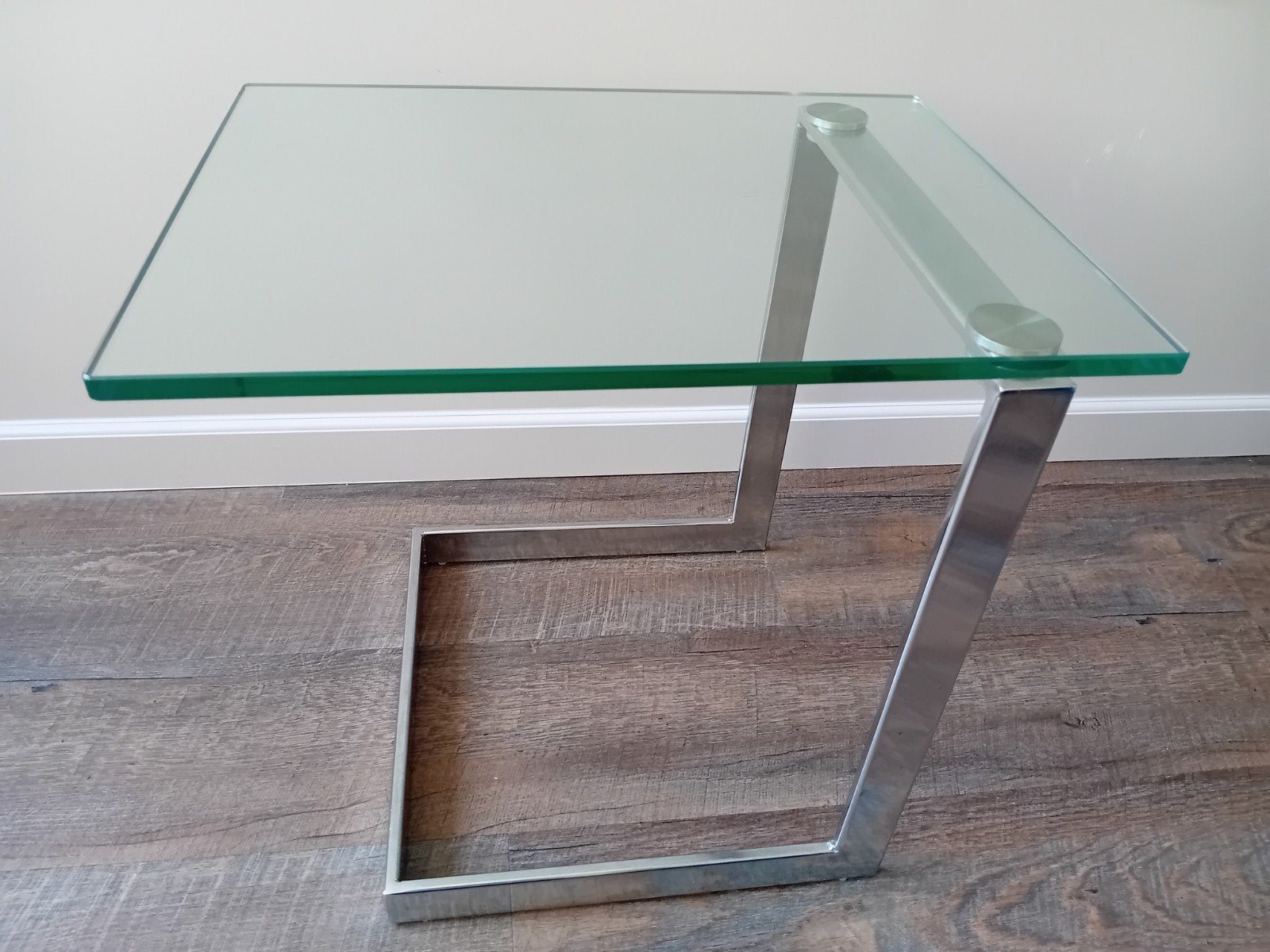 Gebra bijzettafel met glazen blad en metalen onderstel, Ophalen