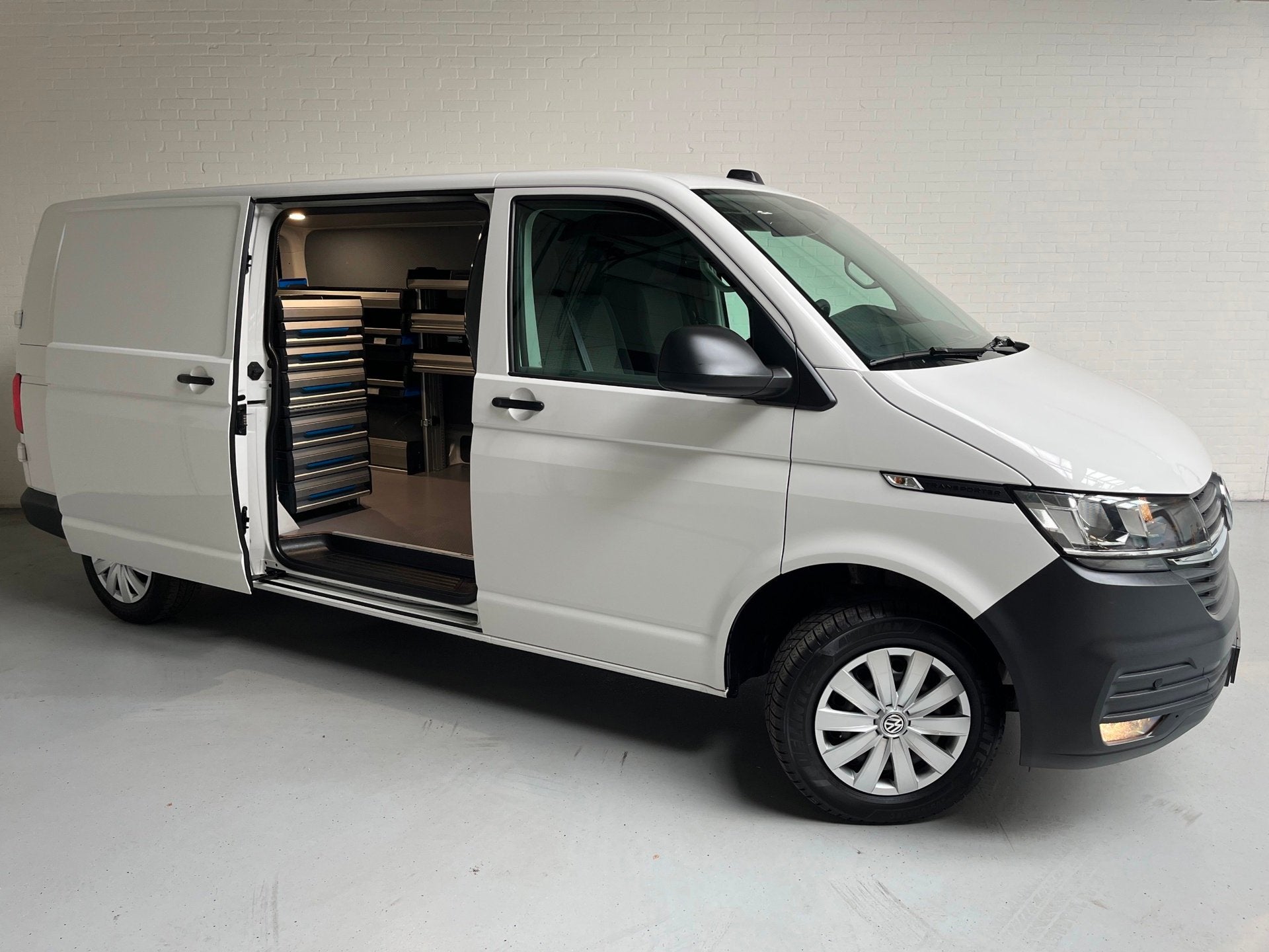 Volkswagen Transporter Automaat DSG Servicewagen 2.0 TDI 150, Dealer onderhouden, Stof, Gebruikt, 4 cilinders