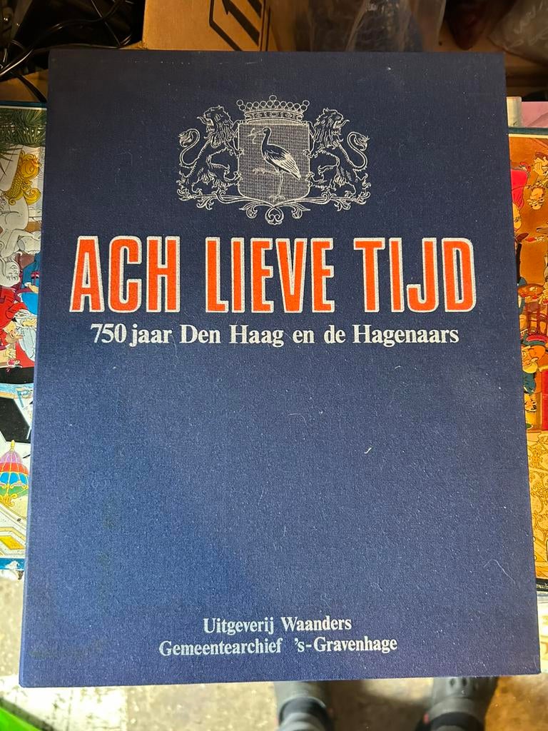 Ach lieve tijd - 750 jaar den haag, Boeken, Geschiedenis | Stad en Regio, Ophalen of Verzenden, Zo goed als nieuw