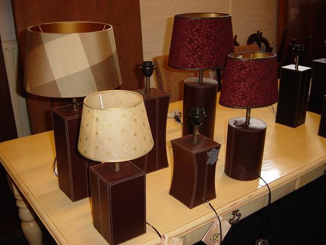 250 NIEUWE LEDEREN lampenvoeten TAFELLAMP / SCHEMERLAMP, Ophalen, Leer, Wilms, Nieuw
