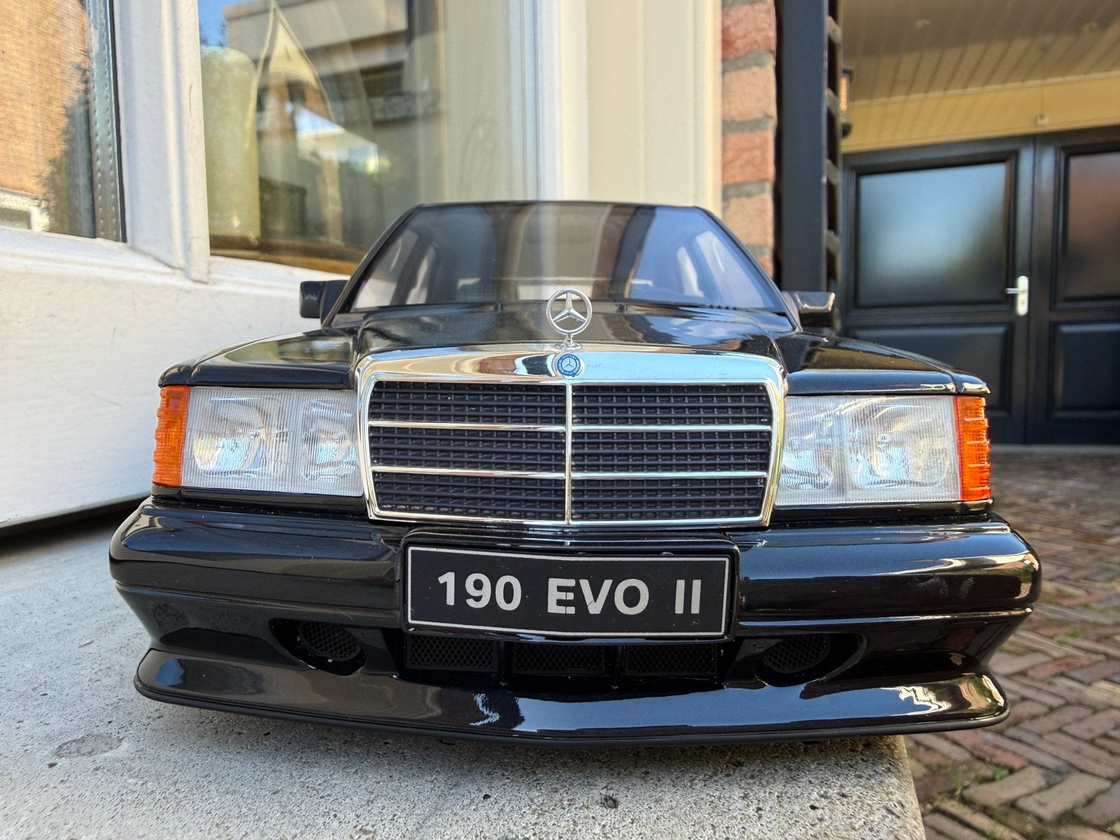 1:12 Mercedes 190E 2.5-16 Evo 2 zwart 1990 Otto Models G020, 2, rue de l'écusson, Zone commerciale Oxygène Sud, Josselin, 56120, FR