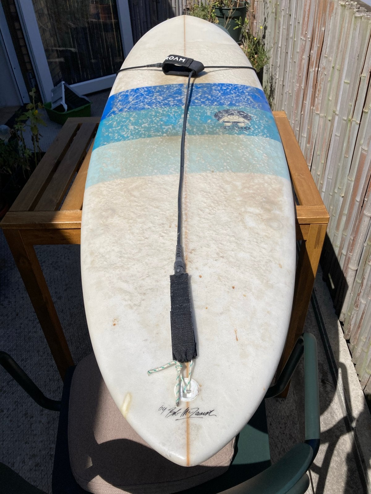 McTavish Sumo Surfboard 7’0 met vinnen en leash, Watersport en Boten, Golfsurfen, Ophalen, Gebruikt, Overige typen, Met vinnen