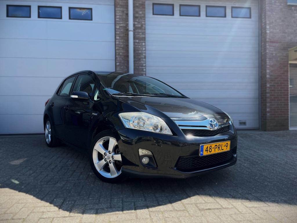 Toyota Auris 1.8 Full Hybrid Executive N.a.p/Trekhaak/Garant, Euro 5, Gebruikt, 4 cilinders, Met garantie (alle)