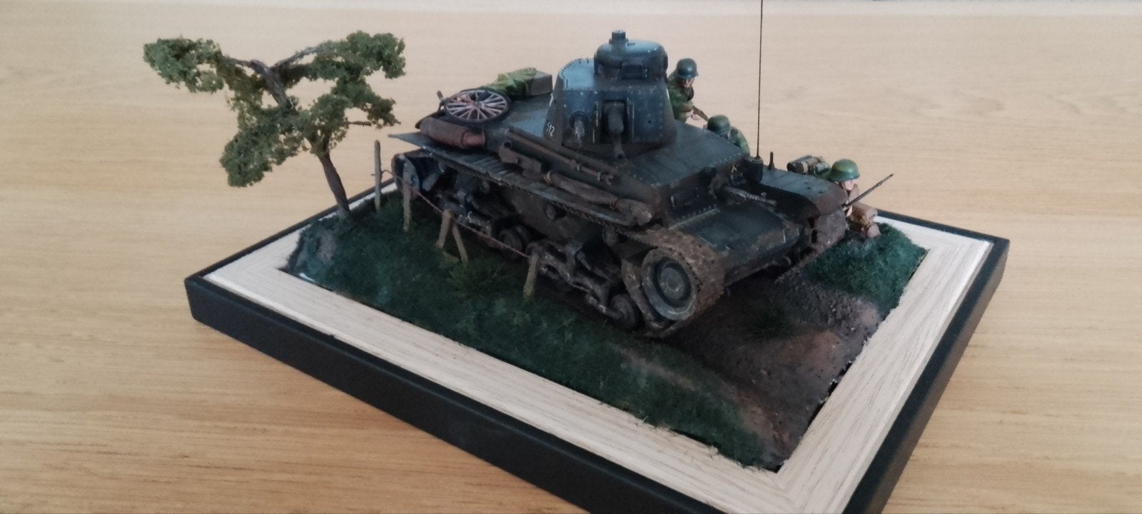 Gedetailleerd 1/35 Panzer 35(t) Diorama met Figuren, Hobby en Vrije tijd, Modelbouw | Figuren en Diorama's, Ophalen of Verzenden