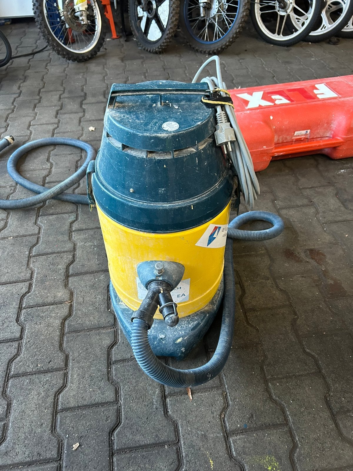 Hamach stofzuiger, Witgoed en Apparatuur, Ophalen of Verzenden, Zo goed als nieuw