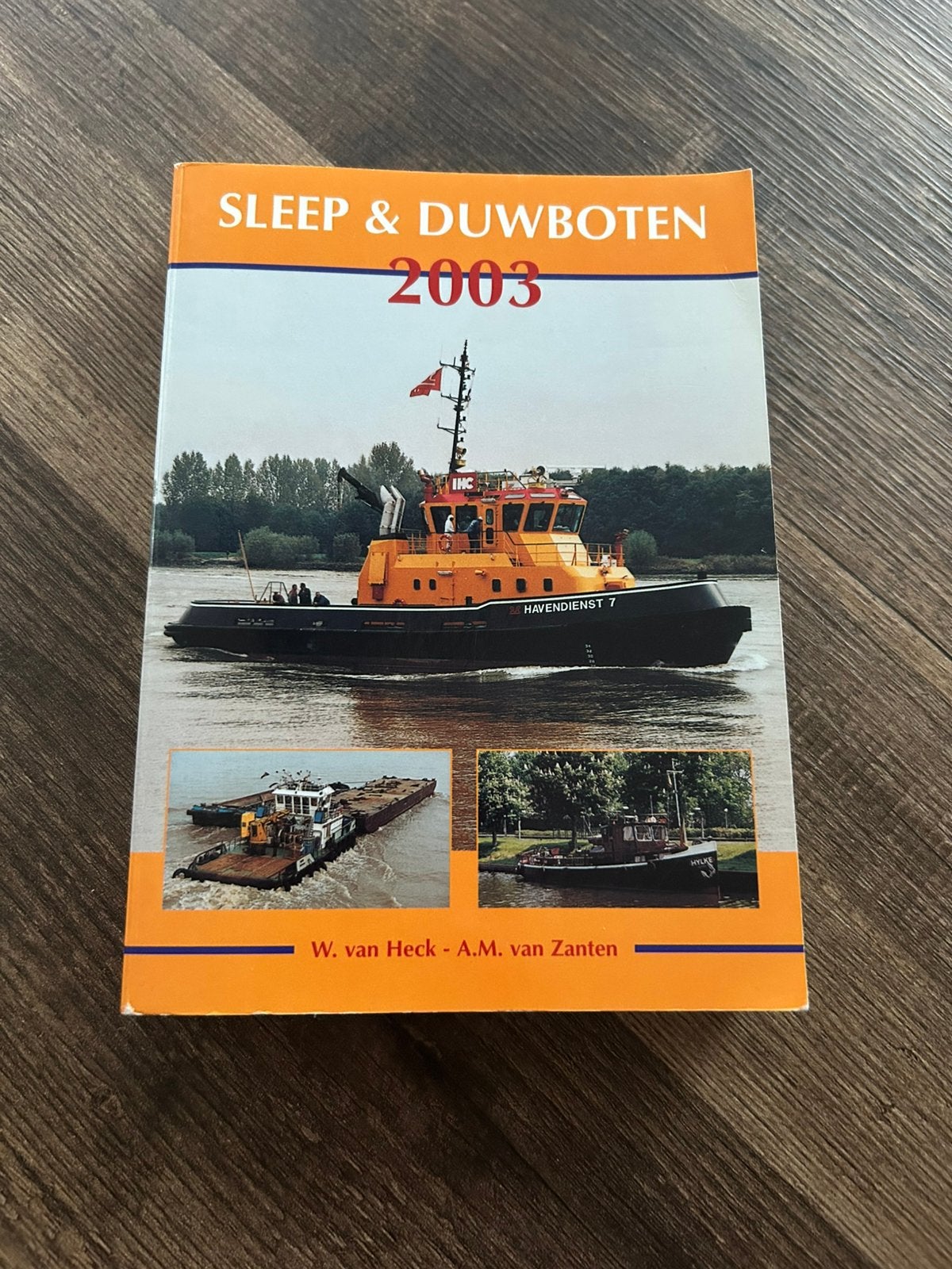 Boek Sleep en Duwboten 2003( inclusief register en foto’s ), Ophalen of Verzenden