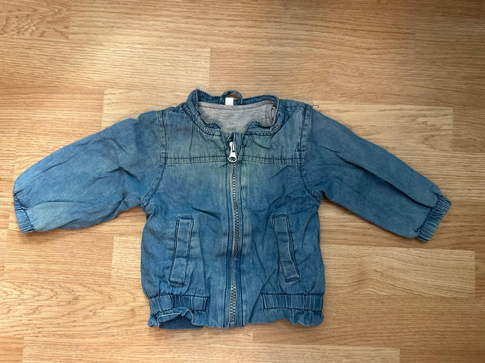 Stoer spijkerjasje voor meisje - Maat 62, Ophalen of Verzenden, Gebruikt, Meisje, Jasje