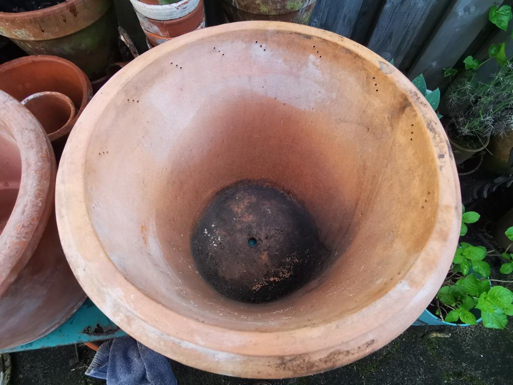 Italiaanse terracotta pot zware kwaliteit 27cm hoog Miekje, Ophalen, ., Rond, Minder dan 40 cm