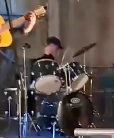 Zwart drumstel - Compleet en klaar om te spelen, Ophalen of Verzenden, Gebruikt, Overige merken